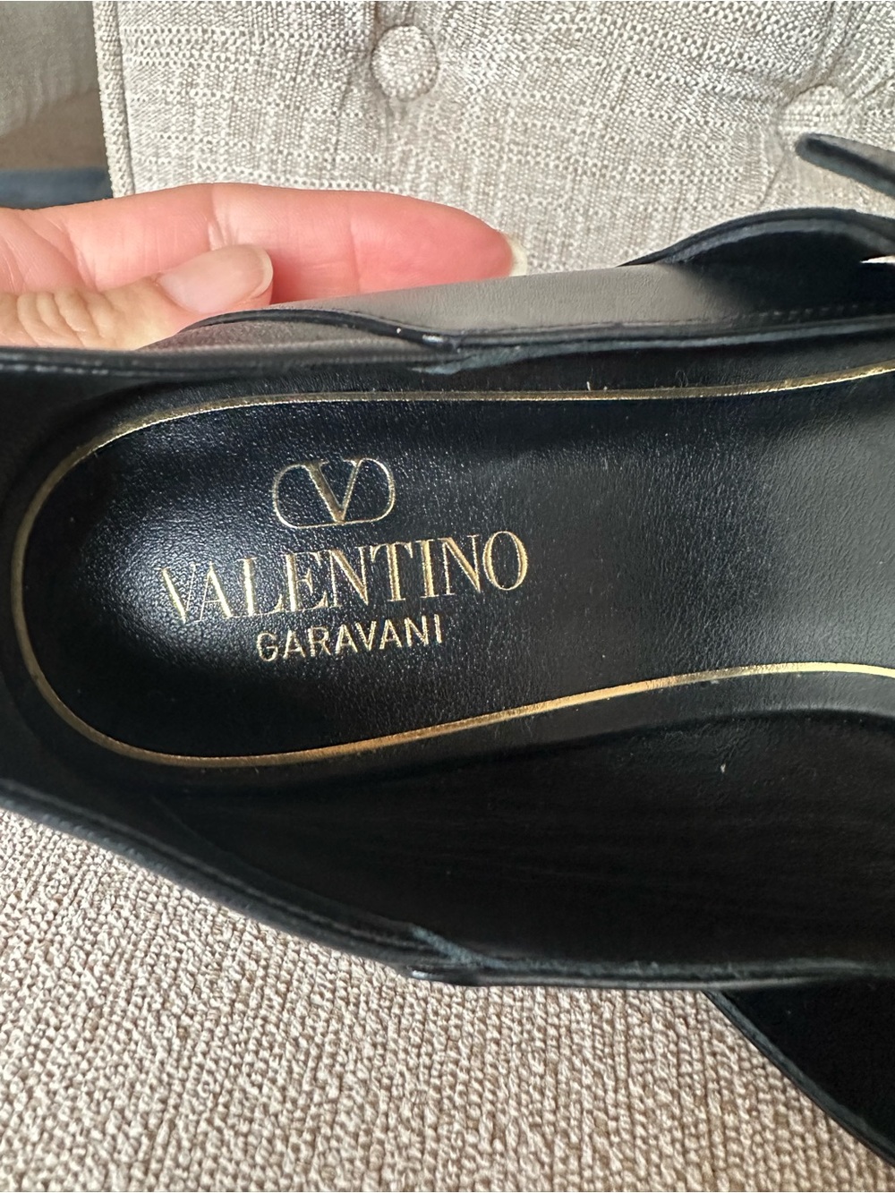 Valentino Garavani Black Leather Logo Insole Flats - Picture 4 of 6